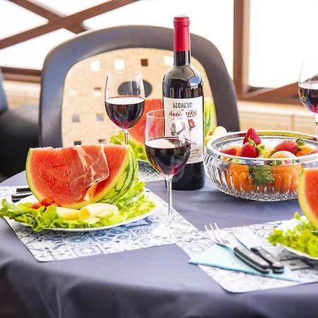 228 Chic 'san Marino' Spectacular Terrace Apartamento Los Cristianos (Tenerife)